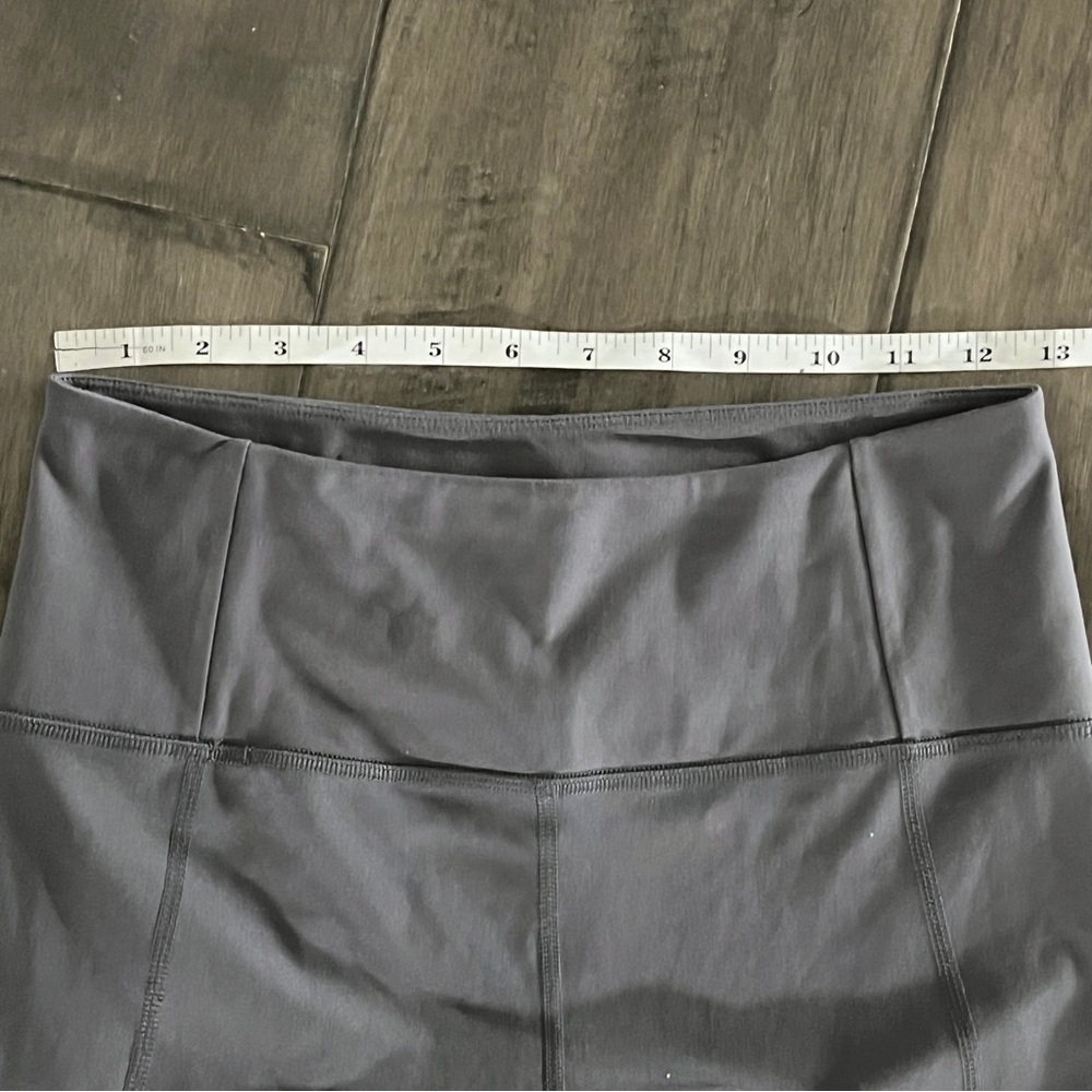 Girlfriend Collective Compressive Gray Leggings - Size Medium - Picture 7 of 14